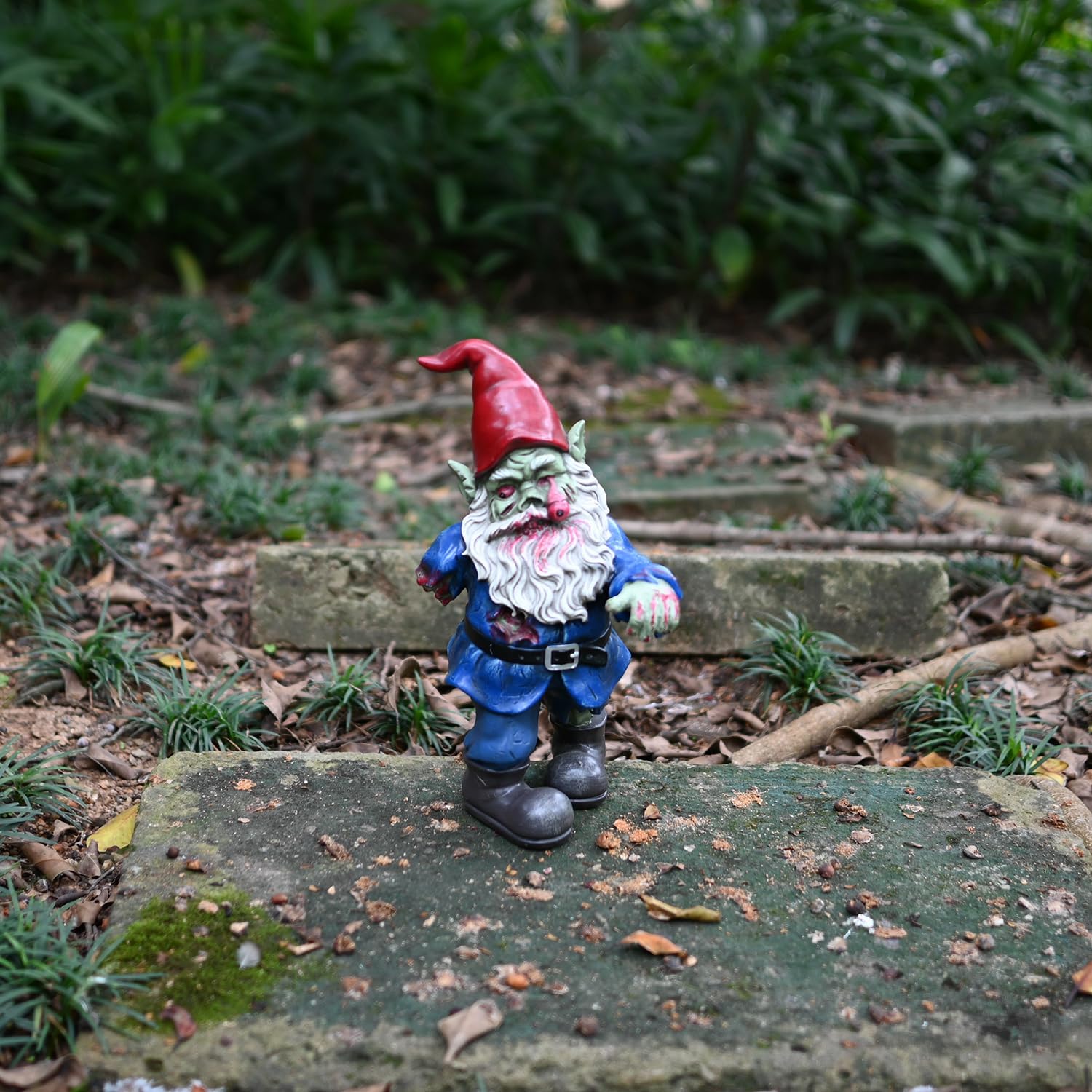 Scary Walking Dead Gnombia Garden Statue Outdoor